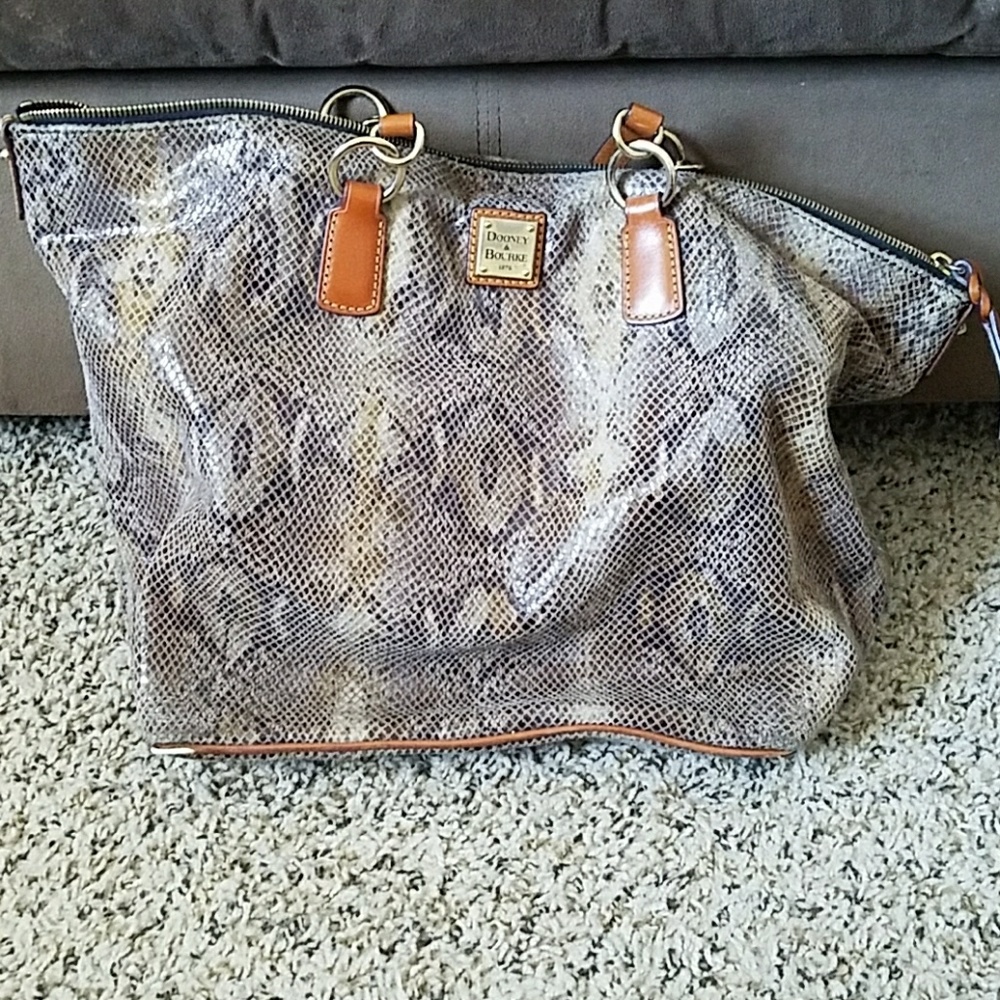 Dooney and Bourke Tote Purse